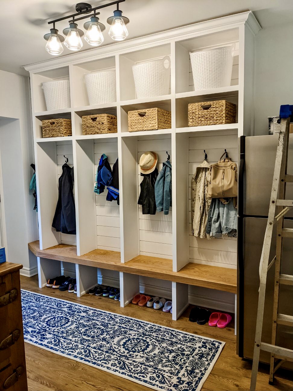 Toronto custom built in carpentry mudroom locker